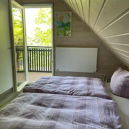 Julyn , Seepark 度假居 基希海姆